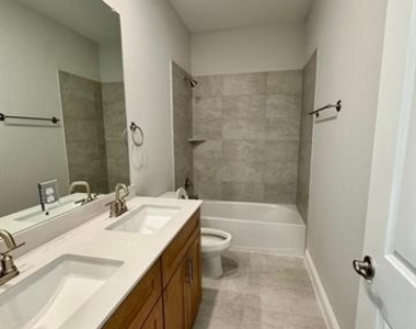 2930 Eleanor Drive - Photo Thumbnail 17