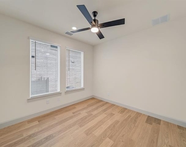 4712 Tippett Drive - Photo Thumbnail 14