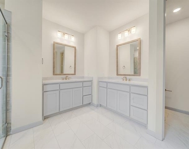 4712 Tippett Drive - Photo Thumbnail 11