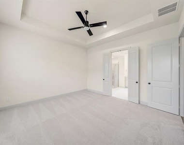 4712 Tippett Drive - Photo Thumbnail 9