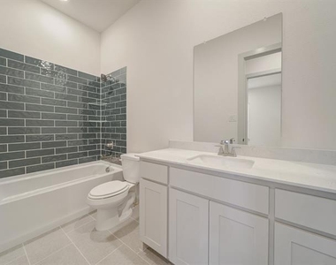 4712 Tippett Drive - Photo Thumbnail 17