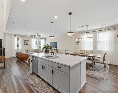 4001 Hackney Springs Lane - Photo Thumbnail 7
