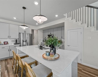 4001 Hackney Springs Lane - Photo Thumbnail 4