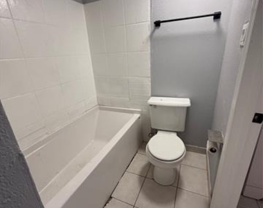 2742 Saint George Place - Photo Thumbnail 7