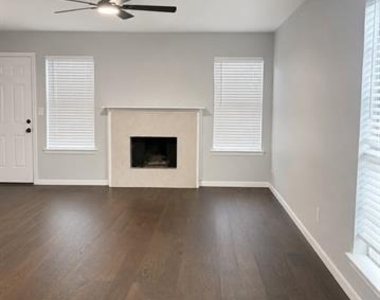 2742 Saint George Place - Photo Thumbnail 1
