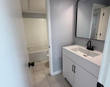 2742 Saint George Place - Photo Thumbnail 5