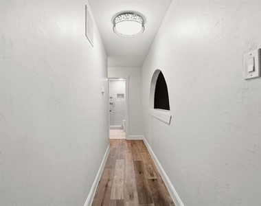 7354 Walling Lane - Photo Thumbnail 11