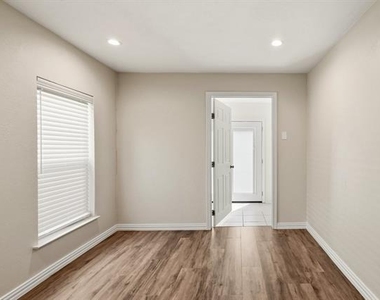 7354 Walling Lane - Photo Thumbnail 16