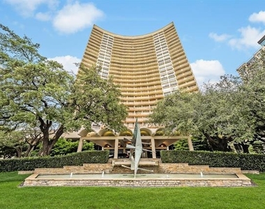 6211 W Northwest Highway - Photo Thumbnail 19