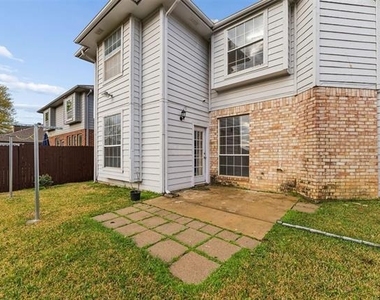 2124 Newport Drive - Photo Thumbnail 31