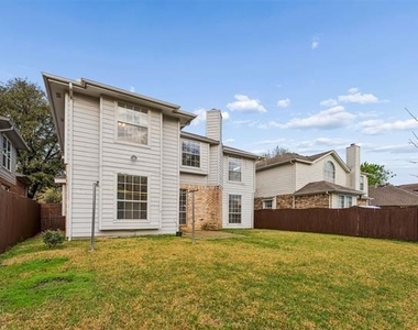 2124 Newport Drive - Photo Thumbnail 35
