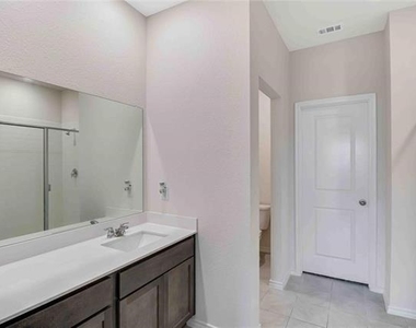 110 Real Quiet Lane - Photo Thumbnail 10