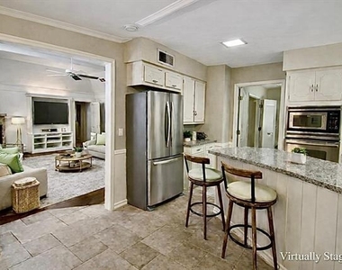 909 Hillsdale Drive - Photo Thumbnail 3