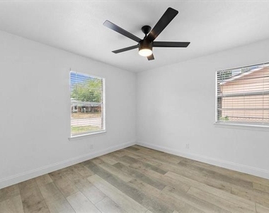 1628 Americana Boulevard - Photo Thumbnail 18