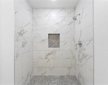 1628 Americana Boulevard - Photo Thumbnail 14
