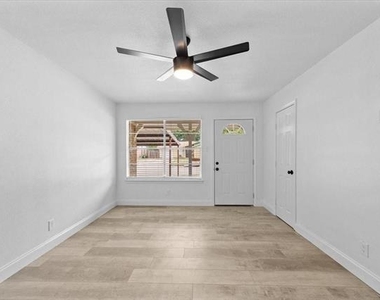 1628 Americana Boulevard - Photo Thumbnail 2
