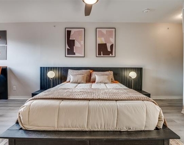 3033 San Jacinto Street - Photo Thumbnail 4