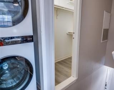 3033 San Jacinto Street - Photo Thumbnail 9