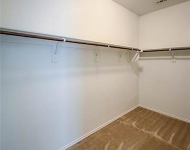 2357 Bernese Lane - Photo Thumbnail 9