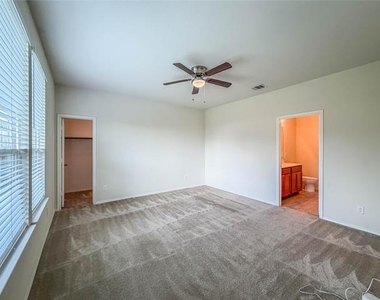 2357 Bernese Lane - Photo Thumbnail 7