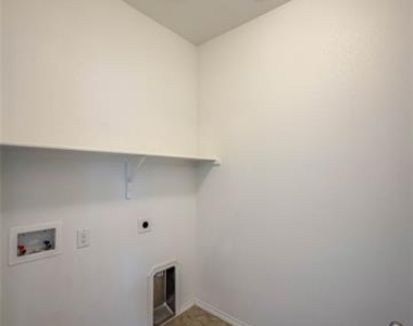 2357 Bernese Lane - Photo Thumbnail 13