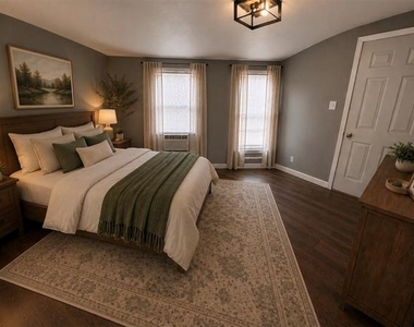 806 Tremont Street - Photo Thumbnail 5