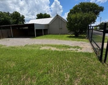 806 Tremont Street - Photo Thumbnail 13