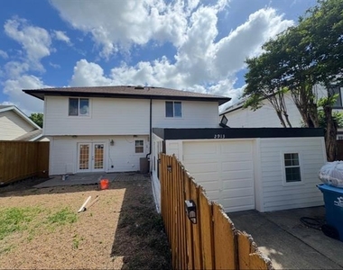 2913 David Drive - Photo Thumbnail 17