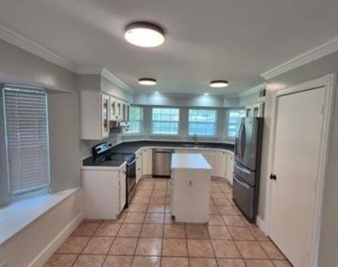 2913 David Drive - Photo Thumbnail 4