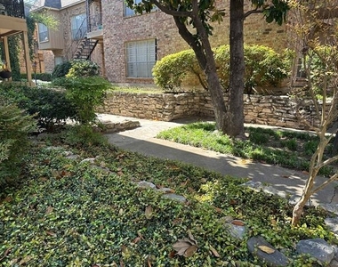 4349 Bellaire Drive S - Photo Thumbnail 18