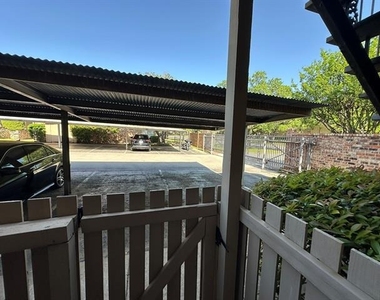 4349 Bellaire Drive S - Photo Thumbnail 13