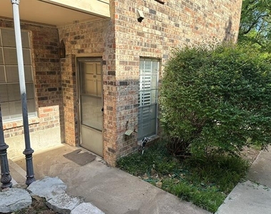 4349 Bellaire Drive S - Photo Thumbnail 19