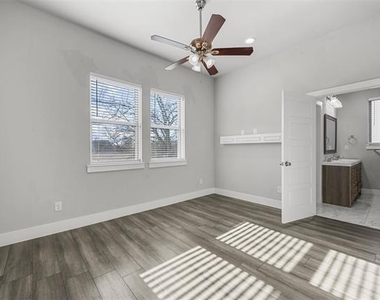 204 N Getzendaner Street - Photo Thumbnail 10