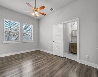 204 N Getzendaner Street - Photo Thumbnail 11