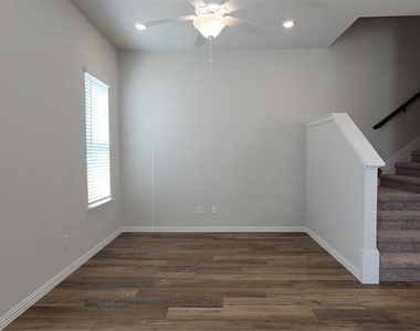 1100 Concan Drive - Photo Thumbnail 4