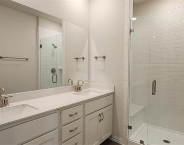 1100 Concan Drive - Photo Thumbnail 13