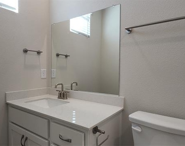1100 Concan Drive - Photo Thumbnail 17