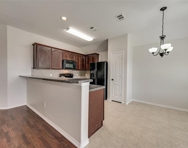 8420 Sonnet Drive - Photo Thumbnail 8