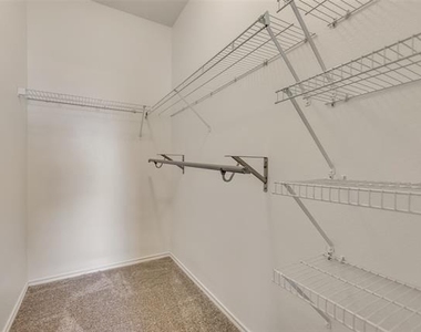 8420 Sonnet Drive - Photo Thumbnail 19