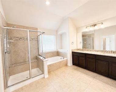 1033 Lone Ivory Trail - Photo Thumbnail 18