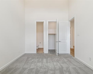 5901 Maddie Ann Drive - Photo Thumbnail 14