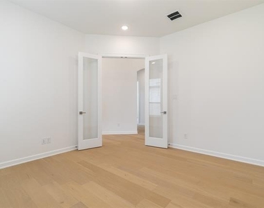5901 Maddie Ann Drive - Photo Thumbnail 9