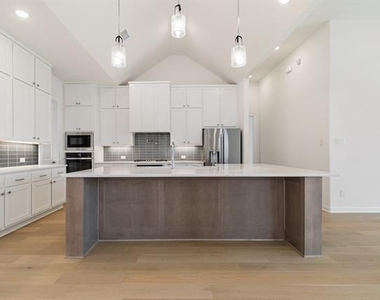 5901 Maddie Ann Drive - Photo Thumbnail 4