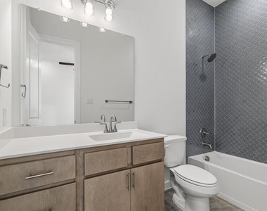 5901 Maddie Ann Drive - Photo Thumbnail 12