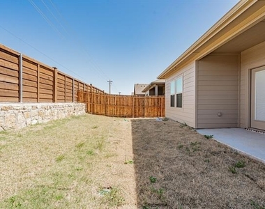 903 Shear Drive - Photo Thumbnail 32