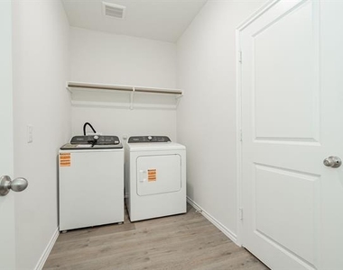 903 Shear Drive - Photo Thumbnail 30
