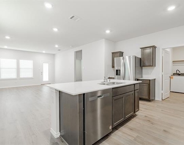 903 Shear Drive - Photo Thumbnail 13