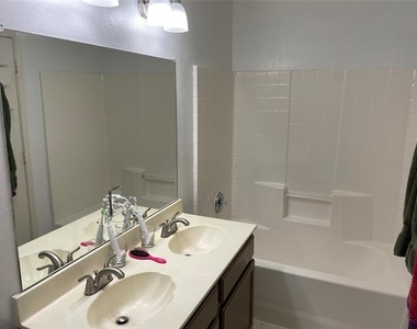 2229 Birch Drive - Photo Thumbnail 12