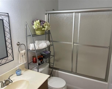 2229 Birch Drive - Photo Thumbnail 10