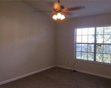 4513 Keys Drive - Photo Thumbnail 9